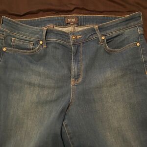 NYDJ Wide Leg Capri 4” Hem Size 12